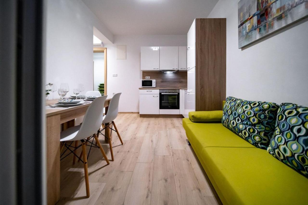 Apartments Arbis Лопар Экстерьер фото