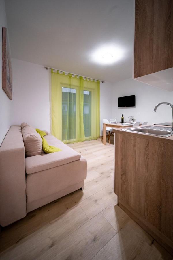 Apartments Arbis Лопар Экстерьер фото