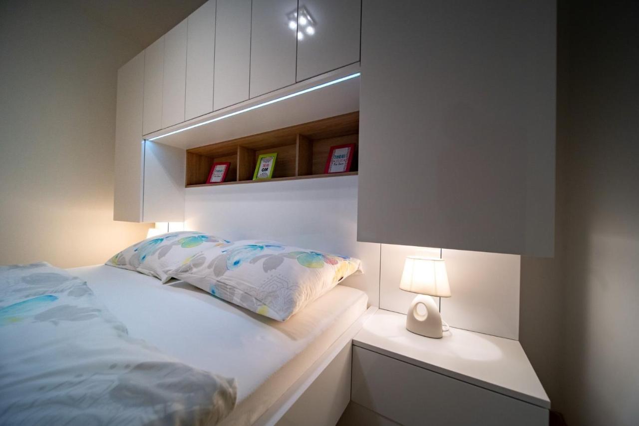Apartments Arbis Лопар Экстерьер фото