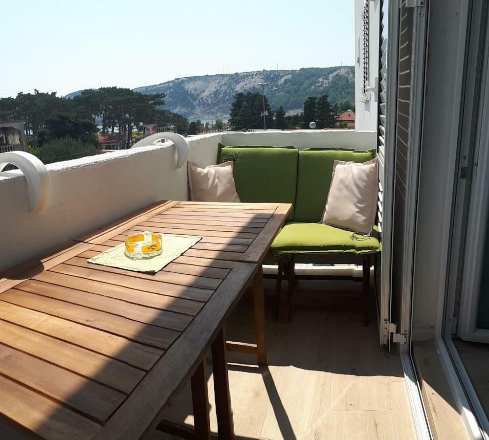 Apartments Arbis Лопар Экстерьер фото